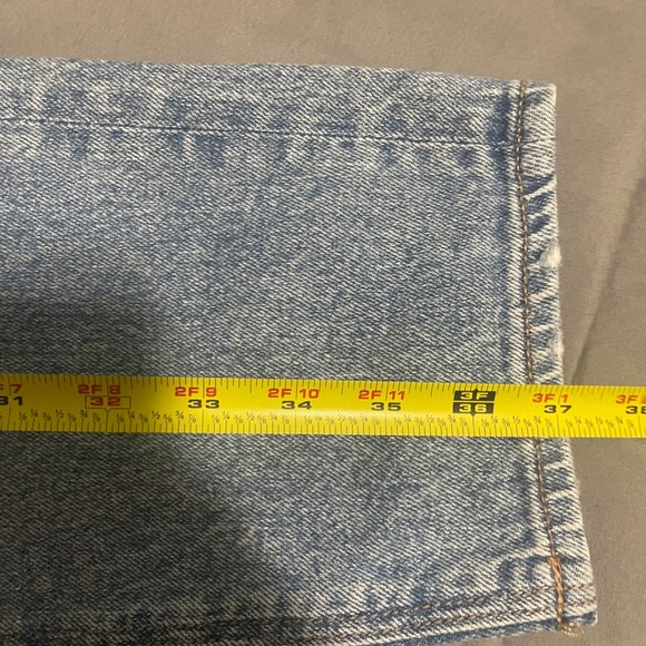 American Eagle Outfitters Mom Jean Distressed Ripped Light Wash Denim Womens 8 - Picture 9 of 11